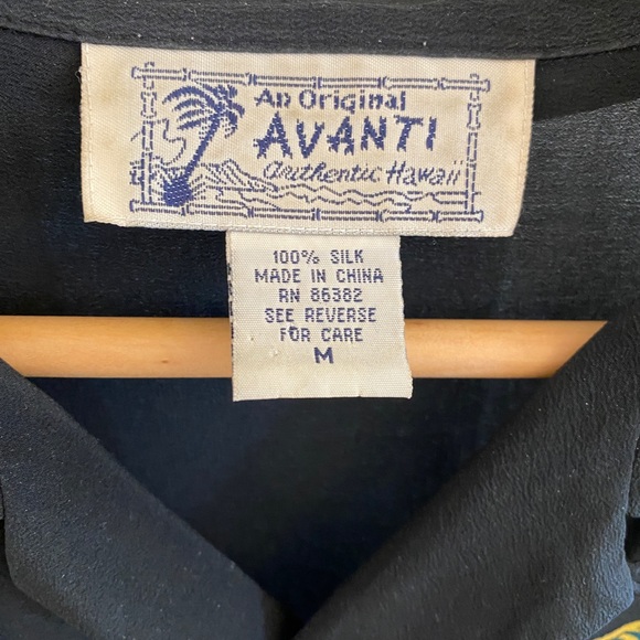 100% Silk Avanti Enter The Dragon shirt excellent condition - Picture 5 of 9